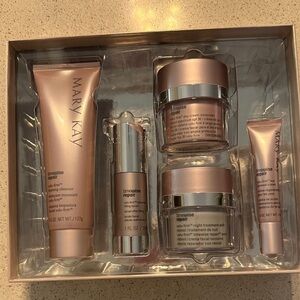 Mary Kay TimeWise Repair Skincare Set